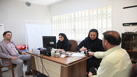 ارائه خدمات غربالگری سلامت عمومی به کارکنان و مراجعین 